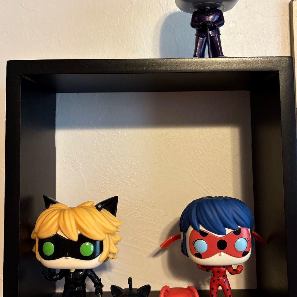MIRACULOUS LADYBUG FUNKO POP TRIO! Includes Ladybug, Cat Noir and Hawk Moth - Picture 2 of 6
